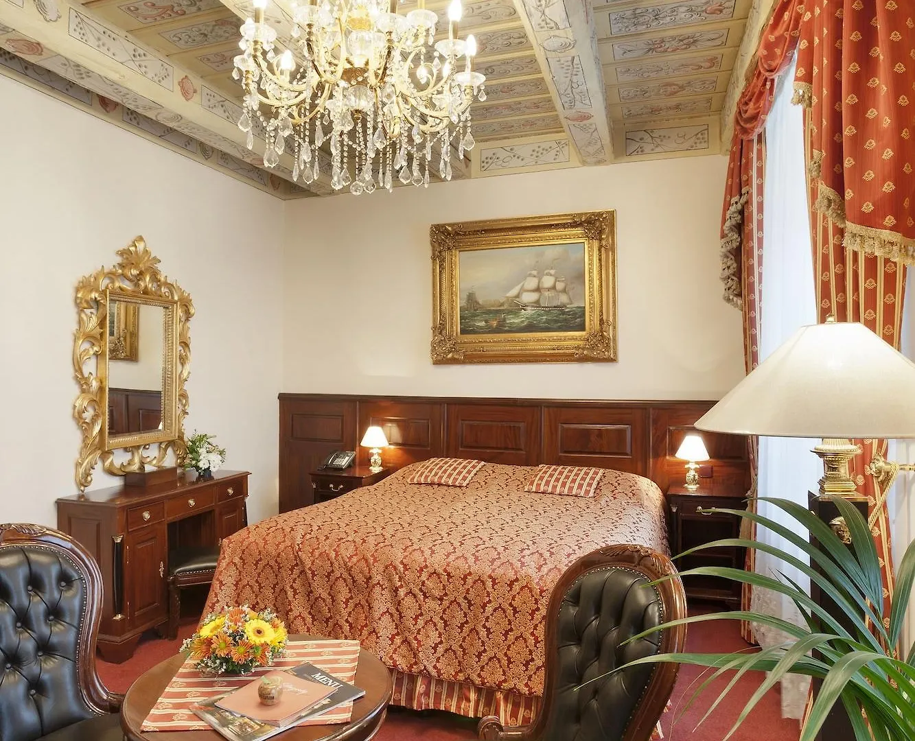Hotel U Zlateho Stromu Prague By Bhg 4*,