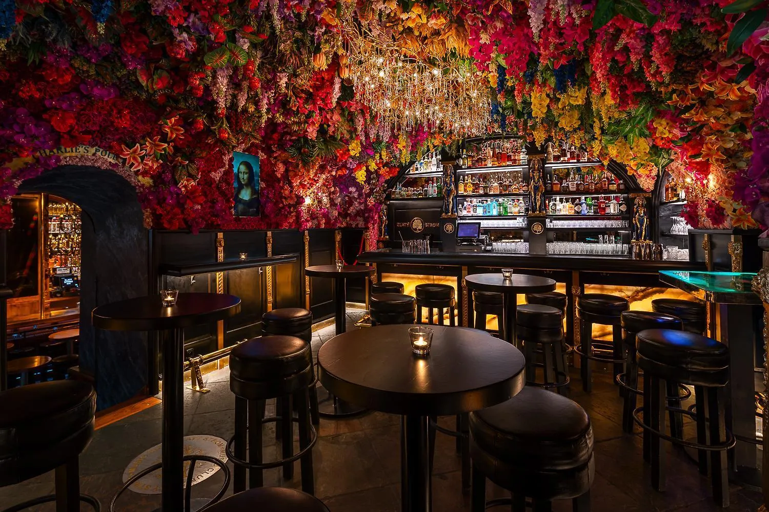 Hotel U Zlateho Stromu Prague By Bhg 4*,