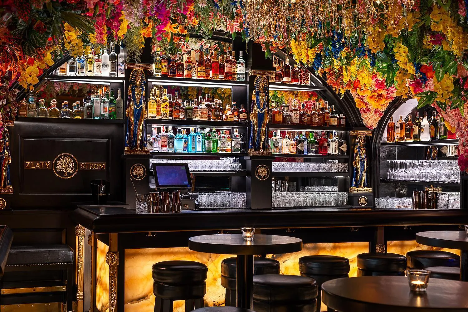 Hotel U Zlateho Stromu Prague By Bhg