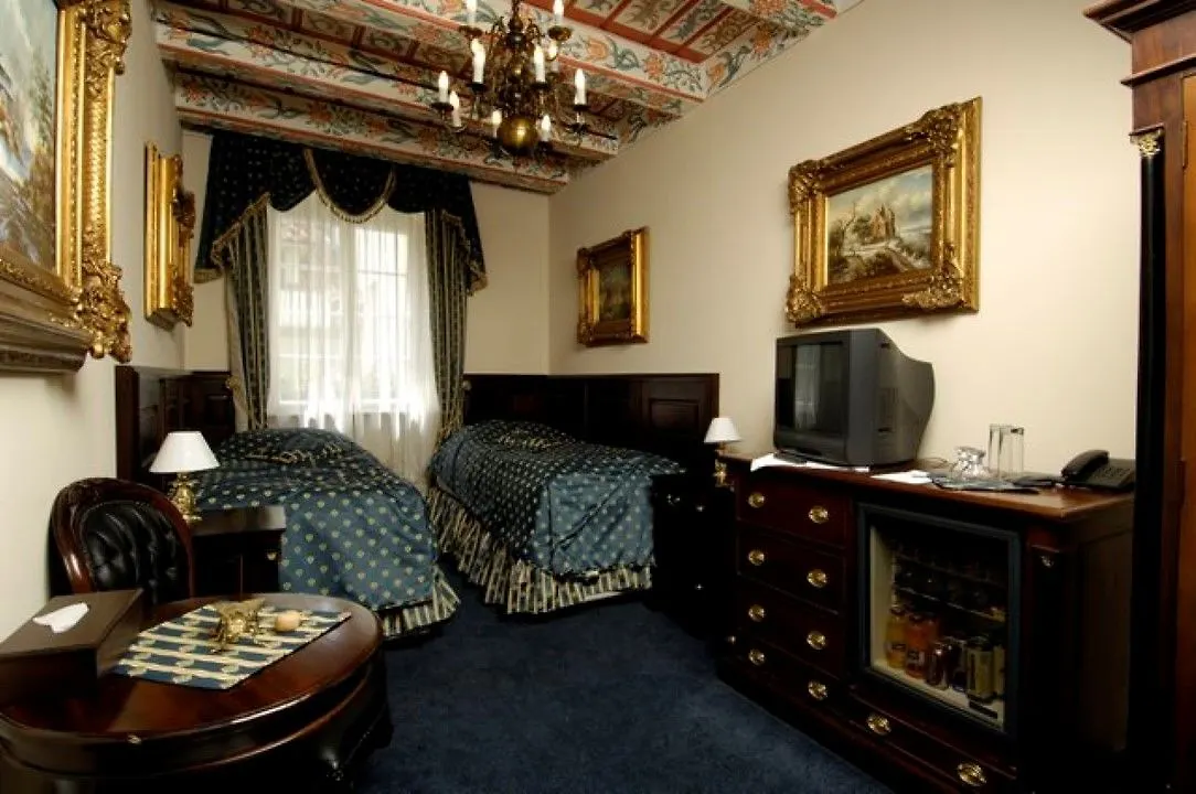 Hotel U Zlateho Stromu Prague By Bhg